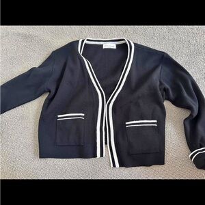 Trendy striped black and white cardigan